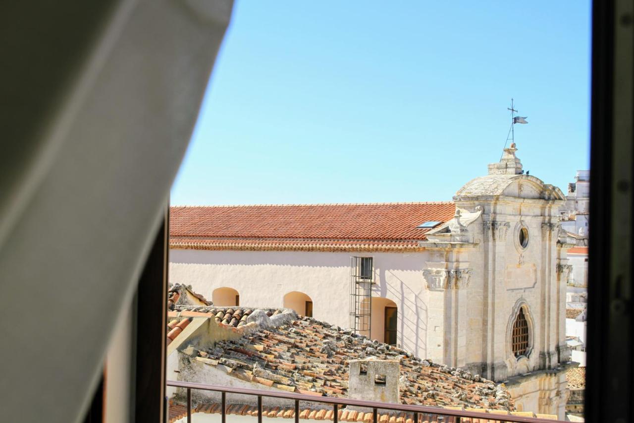 Rooms Dimora Arco - Affitti Brevi Italia Monte SantʼAngelo Exterior foto
